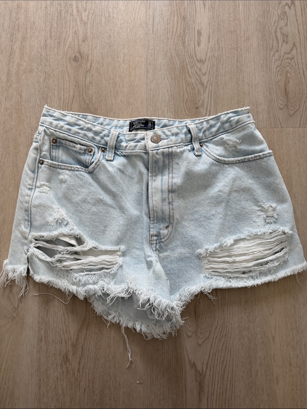 Abercrombie & Fitch Light Blue Distressed Denim Shorts size 10 high waisted